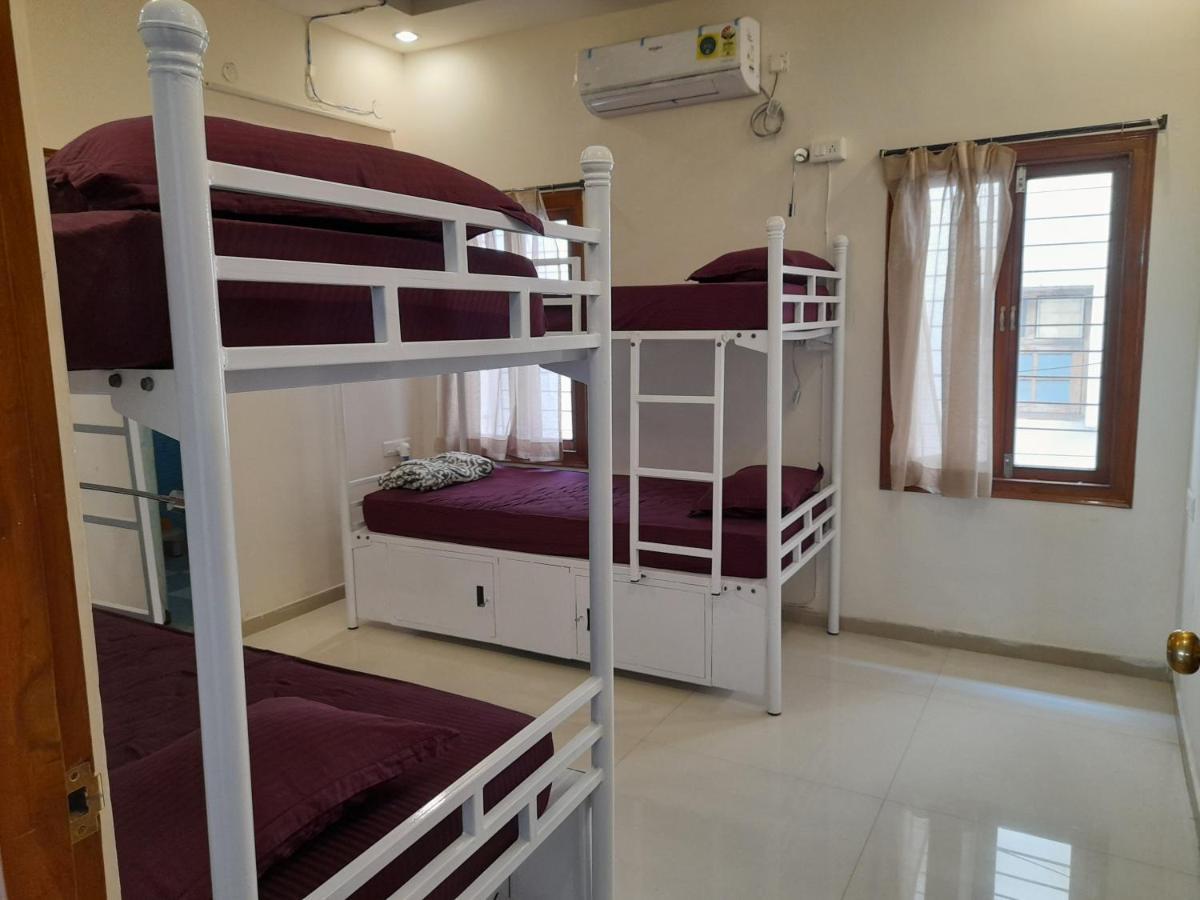 Nomads Nest Vandrehjem Hyderabad Værelse billede